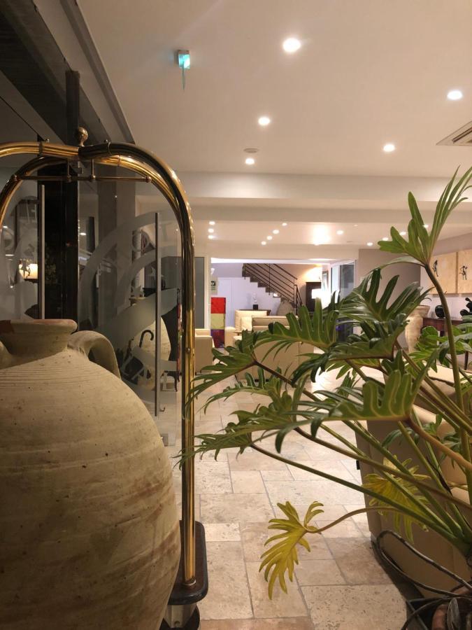 Hotel La Lagune Лучиана Екстериор снимка