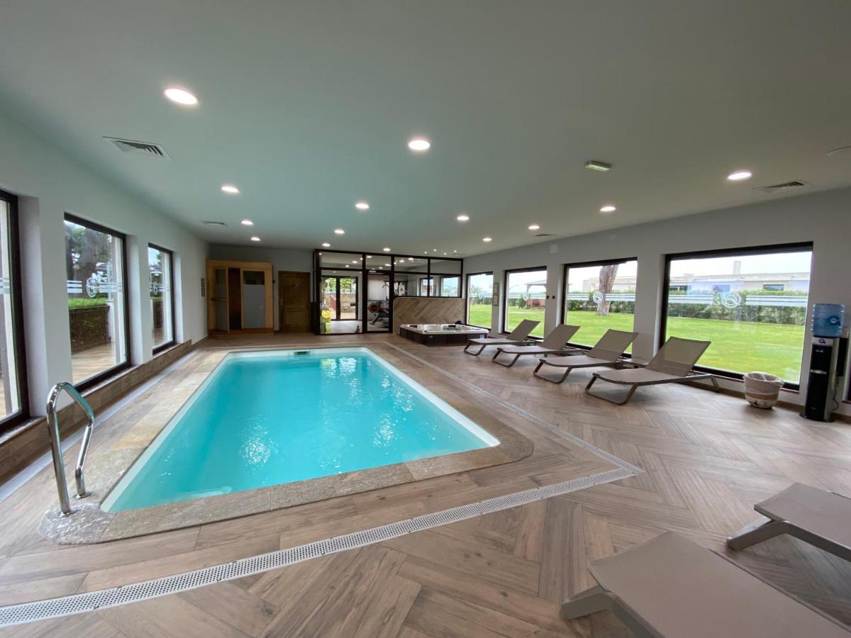 Hotel La Lagune Лучиана Екстериор снимка