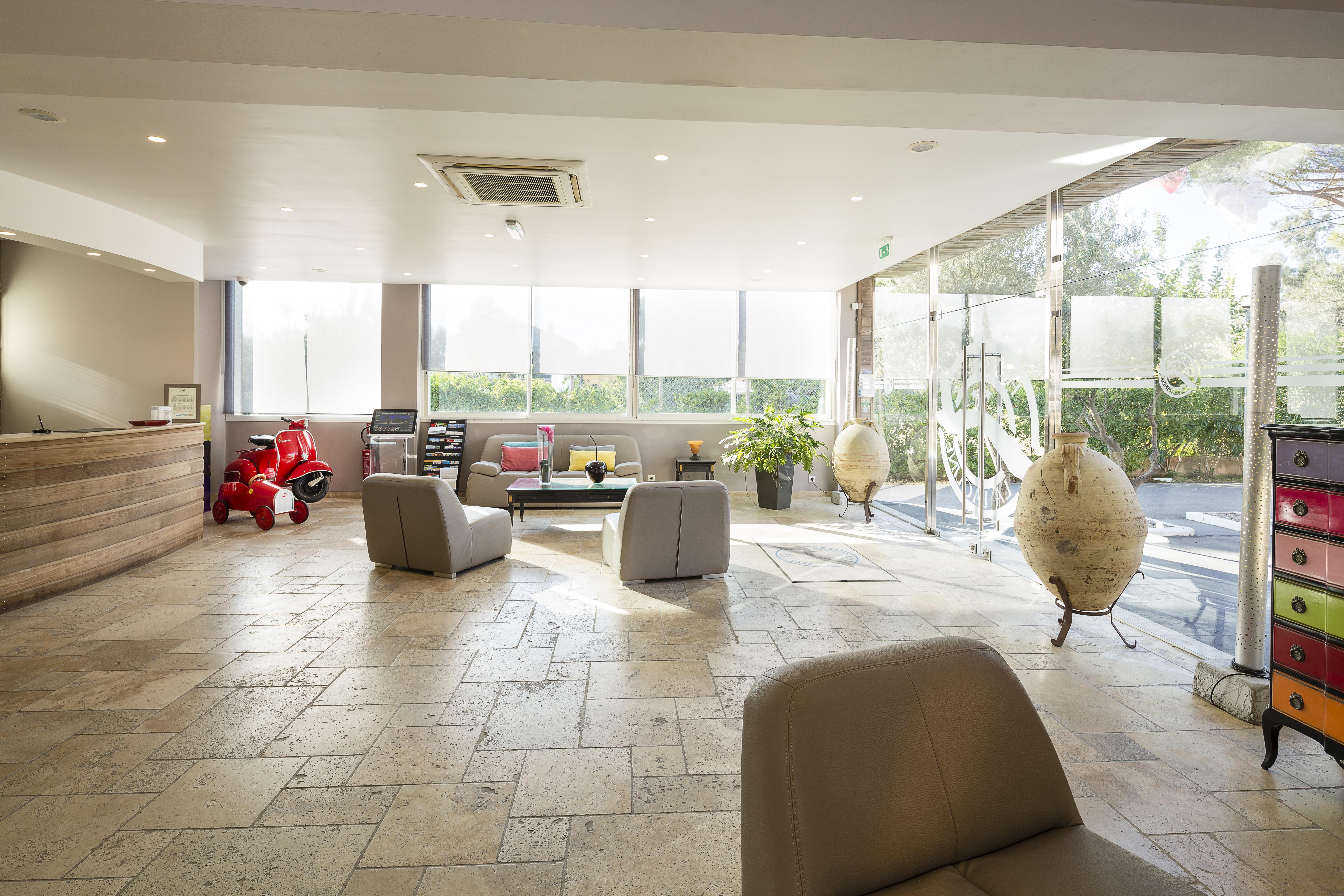 Hotel La Lagune Лучиана Екстериор снимка